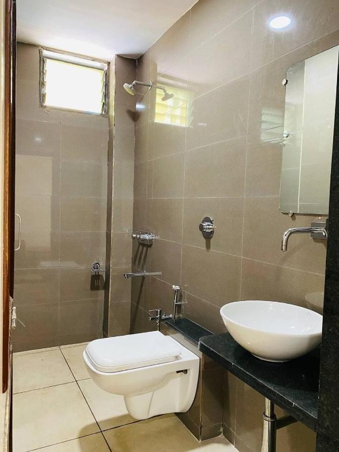Hotel Tirth Ankleshwar Εξωτερικό φωτογραφία