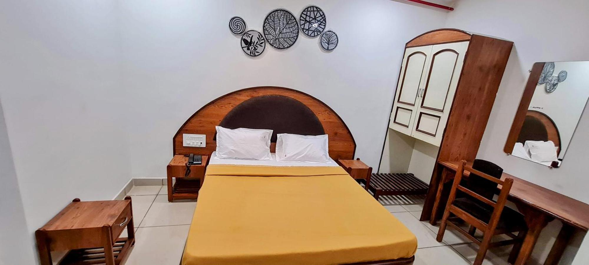 Hotel Tirth Ankleshwar Εξωτερικό φωτογραφία